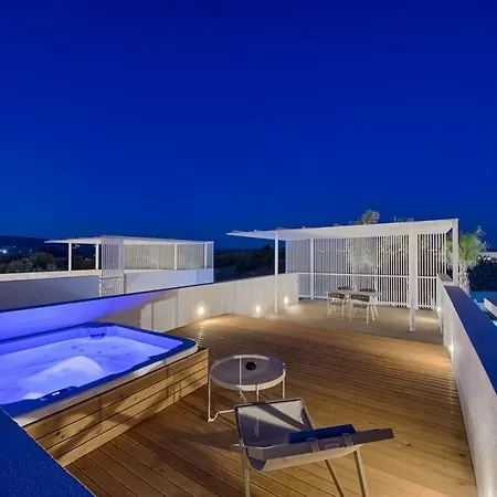 Don Serafino Villa